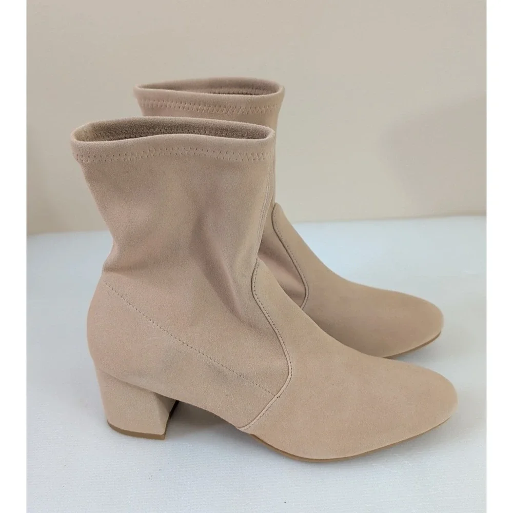 Stuart Weitzman Siggy Ankle Boot Womens‎ 9 Beige Suede Quiet Luxury Neutral